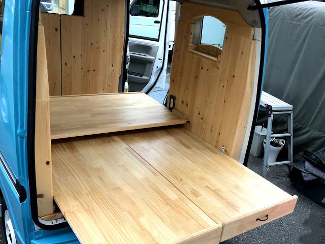 林様移動販売車 車両内部