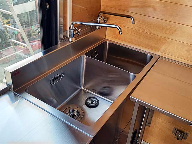 日暮里BASE様キッチンカー 2槽シンク