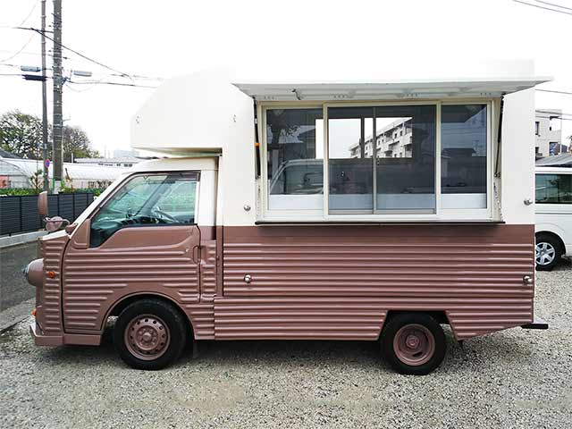 制作会社様キッチンカー 販売面（オープン時）