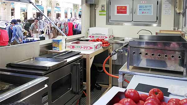 キッチンカーカスタマイズ例の写真