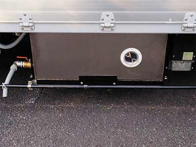  大容量　200ℓ給排水タンク 