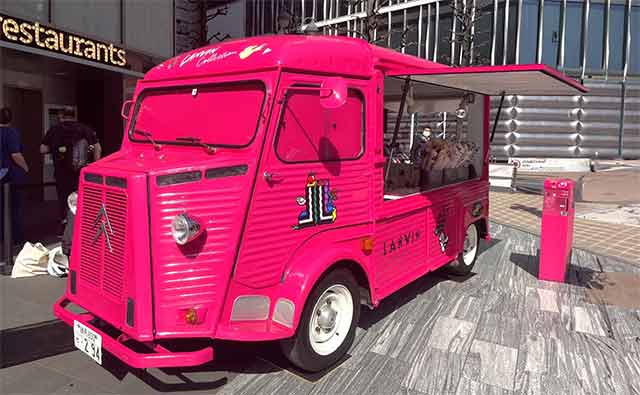 キッチンカーラッピング例