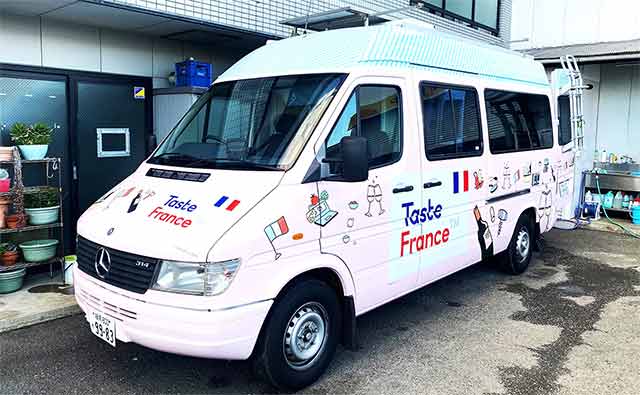 キッチンカーラッピング例
